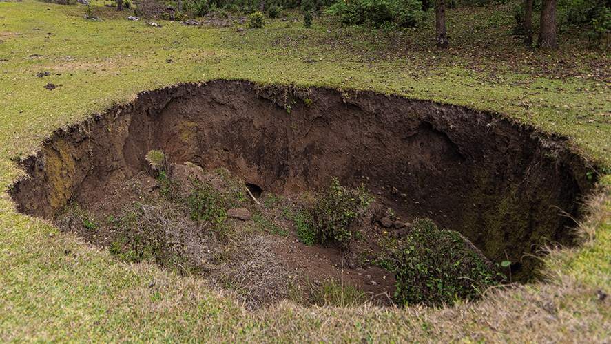 Mexican Sinkhole Grows to more than 200 Feet in Diameter X96