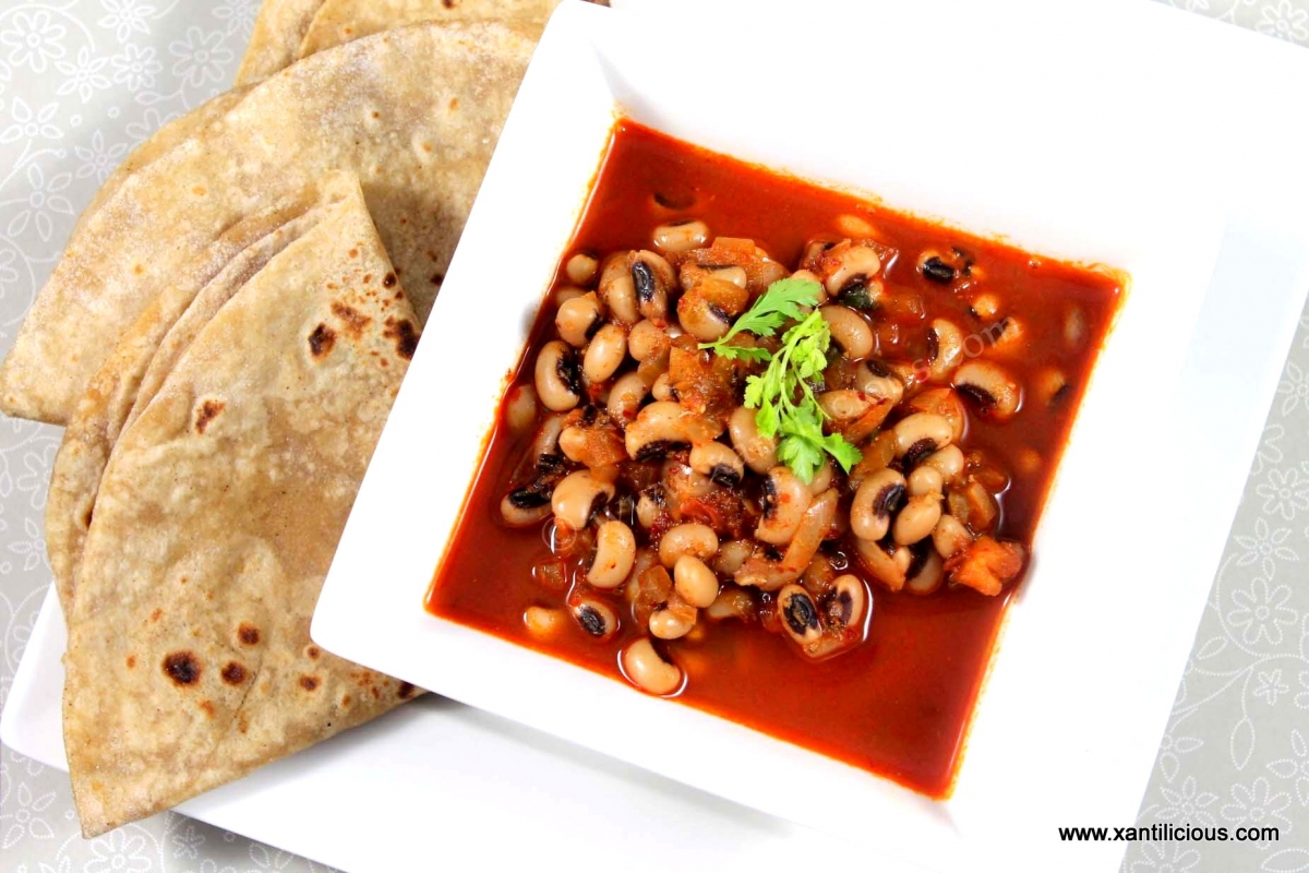 Alsande Tonak (Black Eyed Peas Goan Curry)