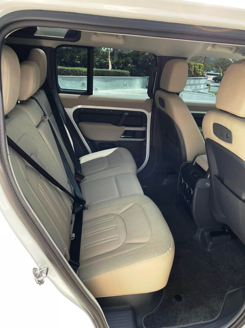 Range Rover Defender 2021 Rental Images X Car Rental