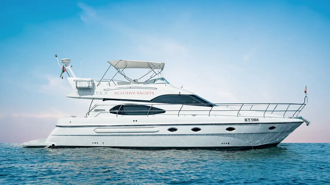 53ft Yacht Hire Yacht for 13 to 17 People