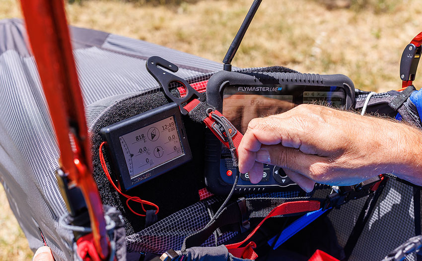 Gin Genie XLite review lightweight pod harness Cross Country Magazine