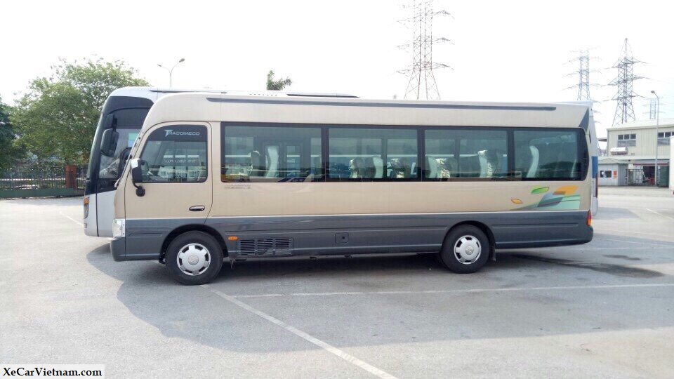 Rent Thaco County 29 seats Xe Car Vietnam