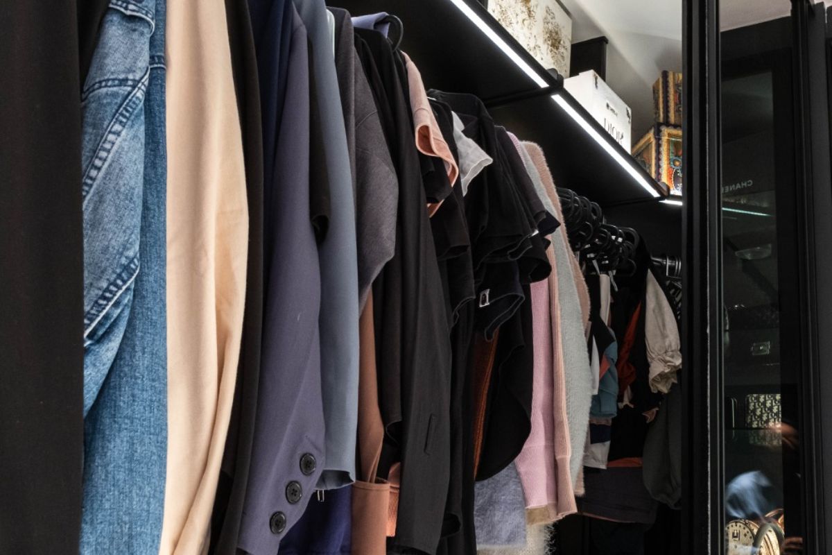 Modular Wardrobe Systems for an Adaptable Storage Space