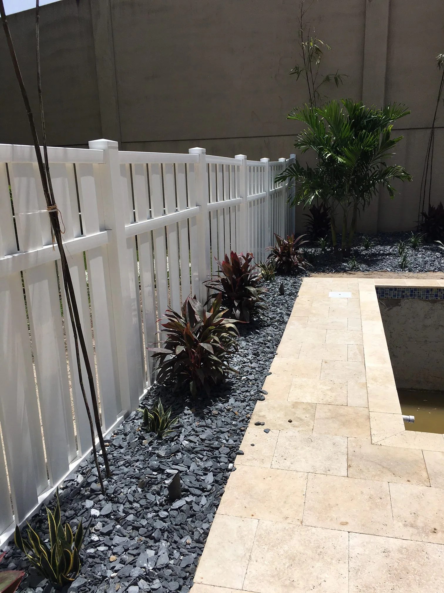 Buy PVC Fence & Vinyl Fence Installation in South Florida