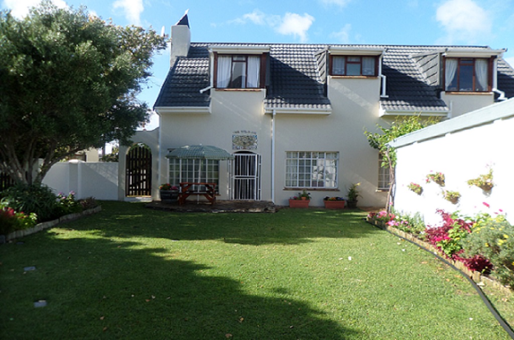 The Wild Fig Guest House Self Catering in Kleinmond Xplorio™ Kleinmond