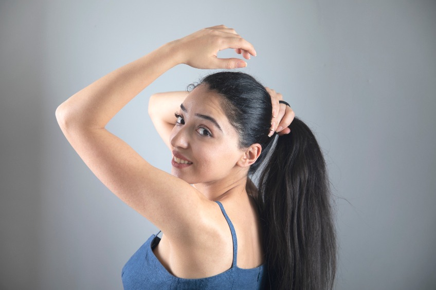 Quick And Easy Holiday Hair and Makeup Looks In Downtown Xspreshun