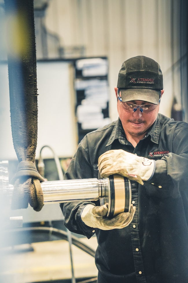 Hydraulic Cylinder Repair XTENDED Hydraulics & Machine