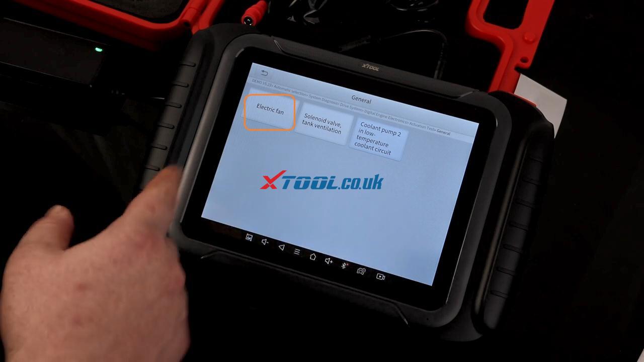 Xtool D8 Unboxing 17