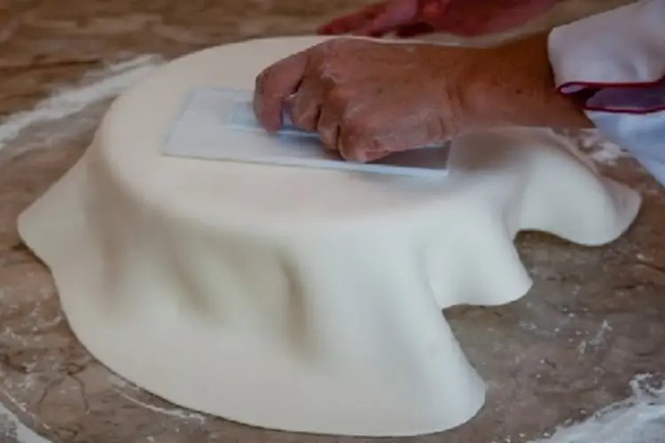 Como Fazer Pasta Americana e Decorar Bolos XtudoReceitas