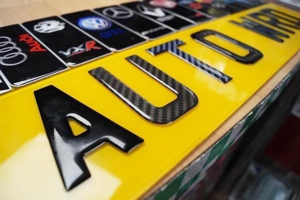 The Ultimate Guide to Reflective Spray on License Plates - XW Reflective