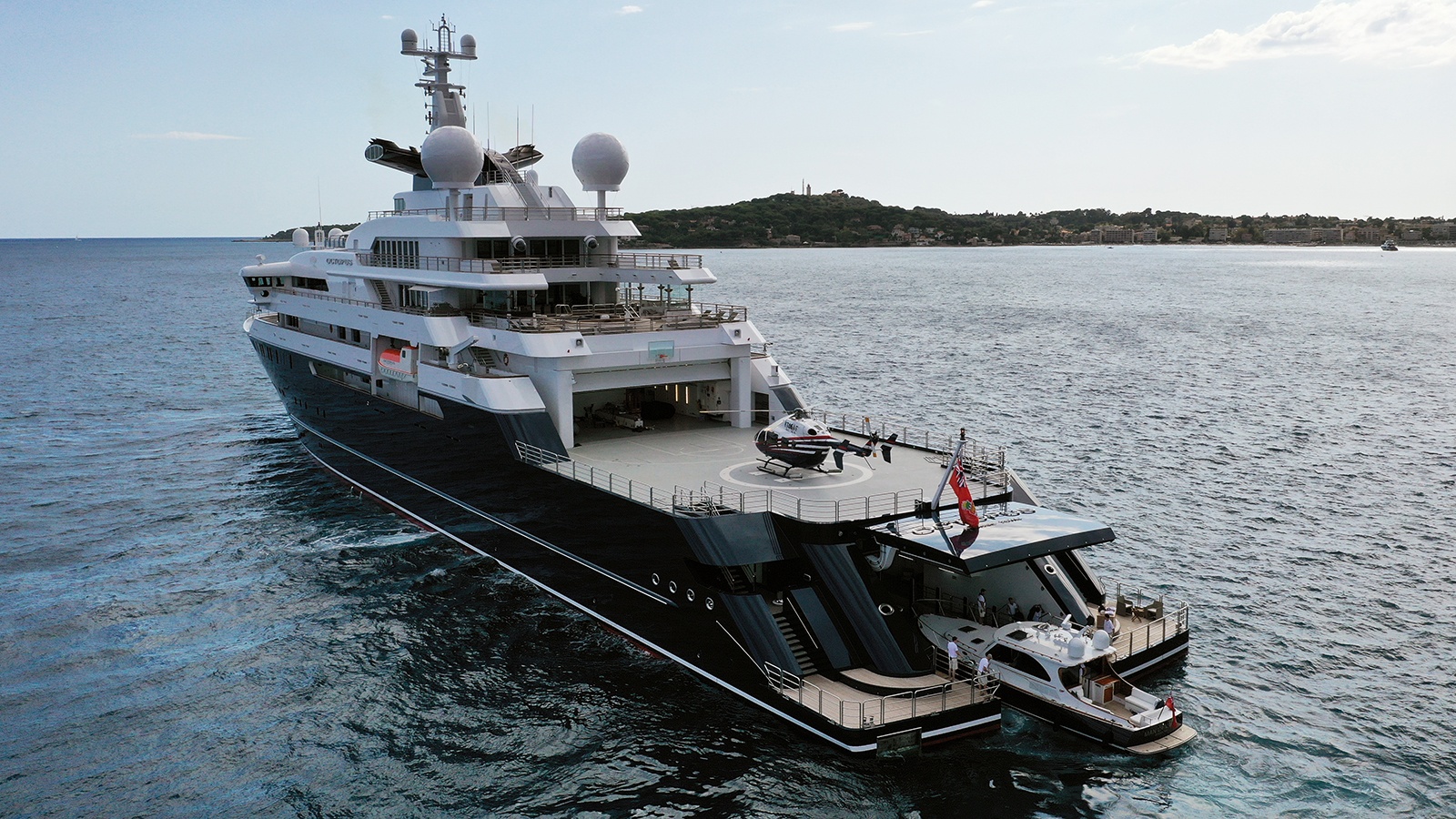 Take a look inside the 126m superyacht Octopus Yacht Harbour