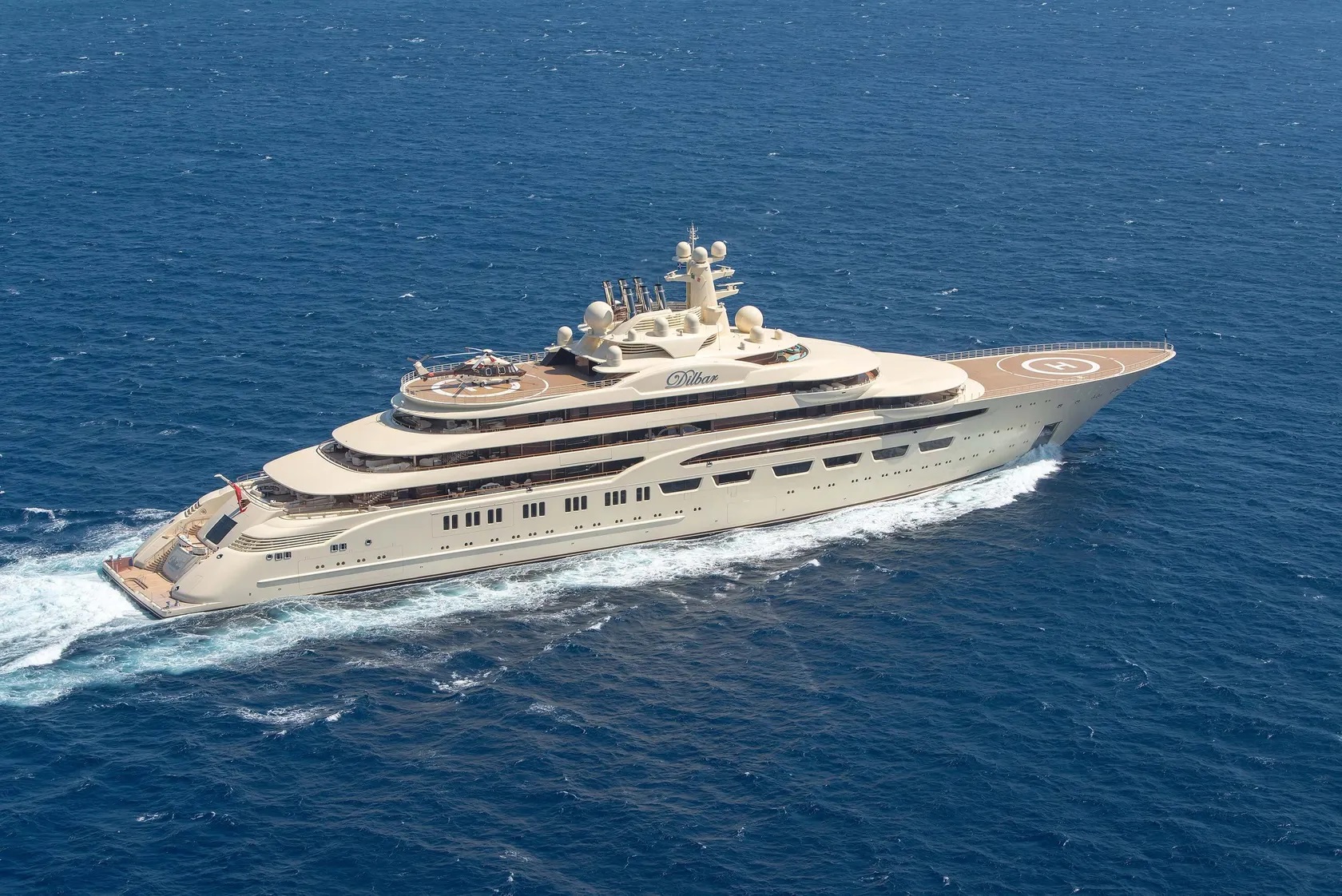 156m superyacht Dilbar, owned by Russian oligarch, has been seen in