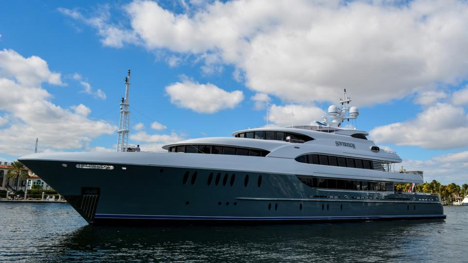 Motor yacht Sovereign Newcastle Marine Yacht Harbour