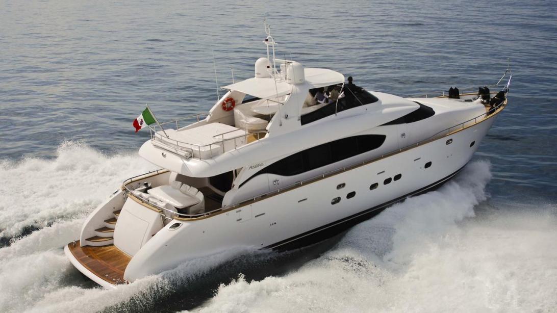 Motor yacht Ma & Ma Maiora Yacht Harbour