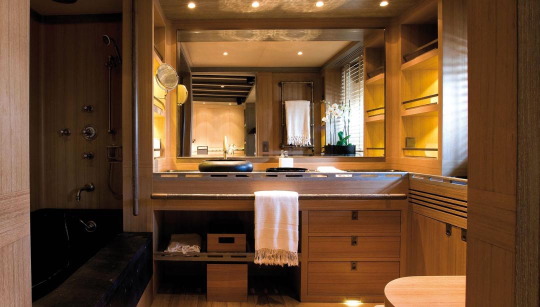 Sailing yacht Roxane SU Marine Yacht Harbour