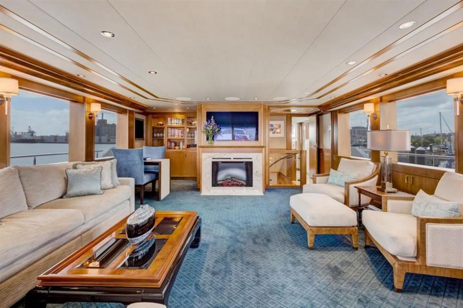 Motor yacht Endeavour Westport Yacht Harbour