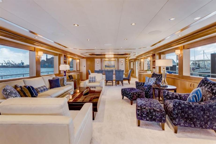 Motor yacht Endeavour Westport Yacht Harbour