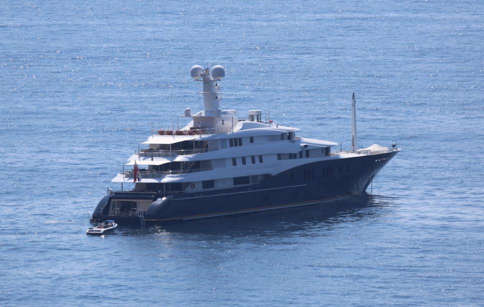 Motor yacht C2 Abeking & Rasmussen Yacht Harbour