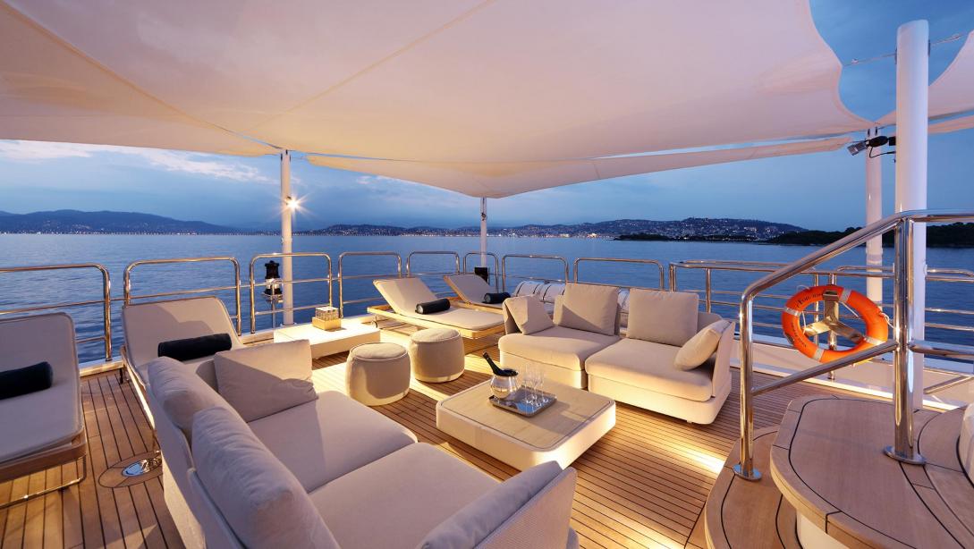 Motor yacht Formosa Yacht Harbour