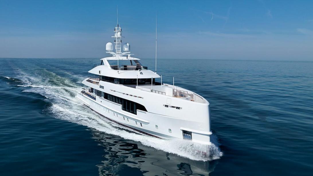 Motor yacht Home Heesen Yacht Harbour