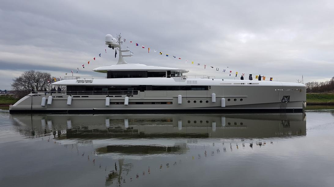 Motor yacht Endeavour 2 Rossinavi Yacht Harbour