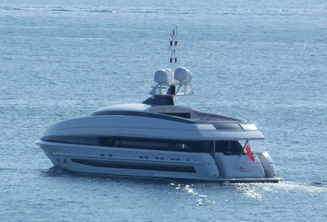 Motor yacht Crazy Me Heesen Yacht Harbour