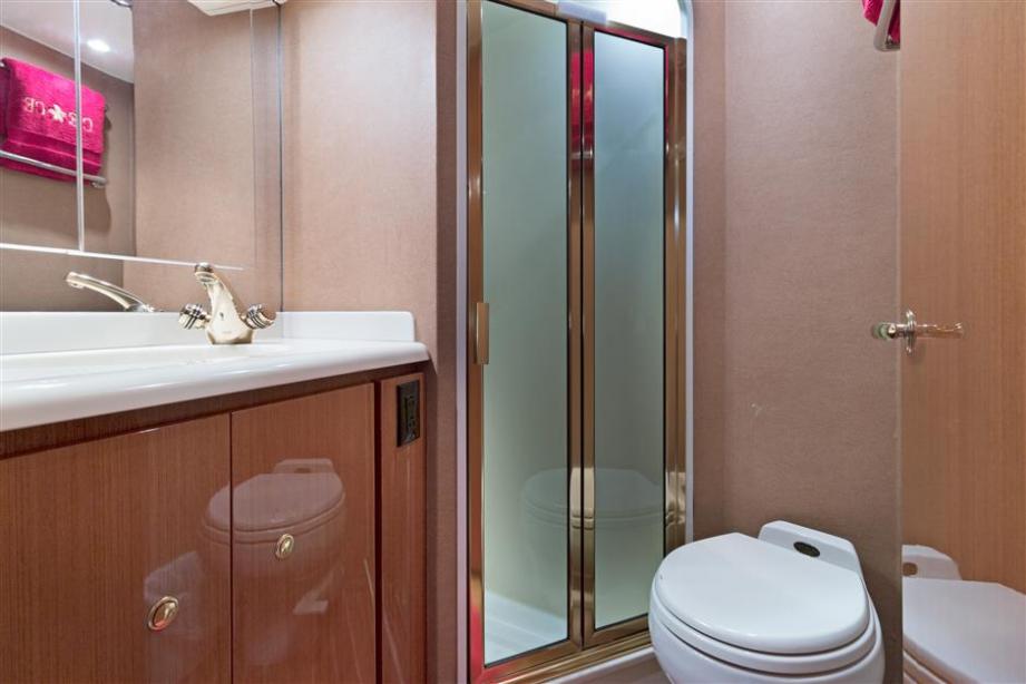 Motor yacht Ce Ce Viking Yacht Harbour