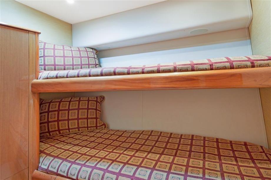 Motor yacht Ce Ce Viking Yacht Harbour