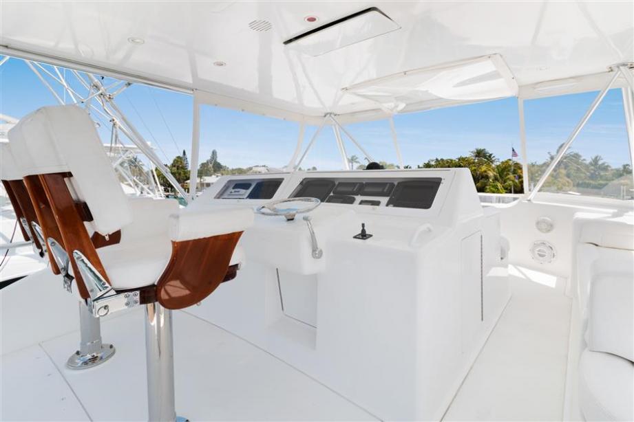 Motor yacht Ce Ce Viking Yacht Harbour