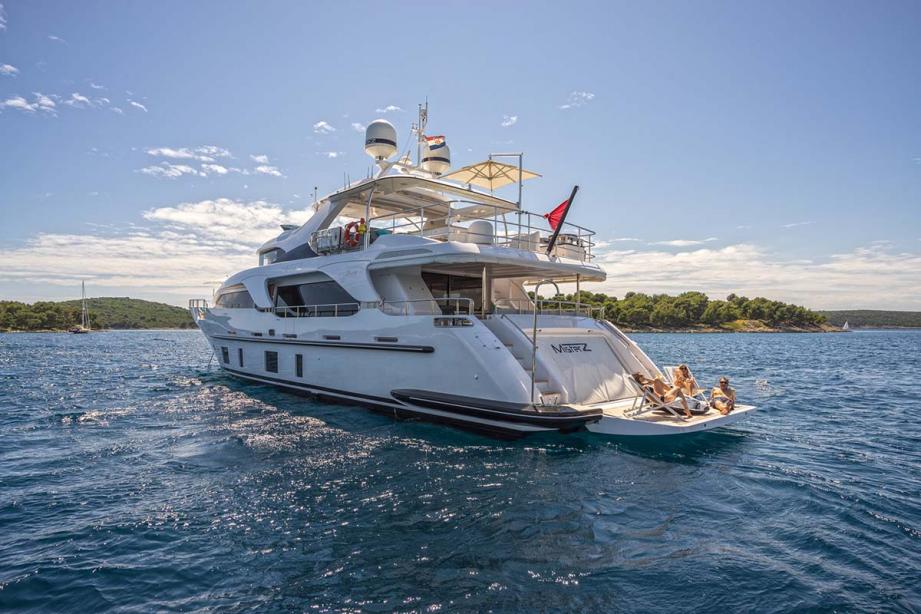 Motor yacht Mister Z Yacht Harbour