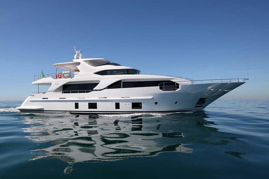 Motor yacht Mister Z Yacht Harbour