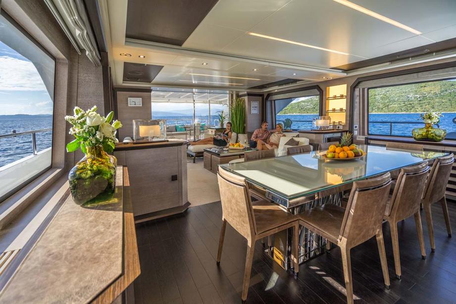 Motor yacht Mister Z Yacht Harbour