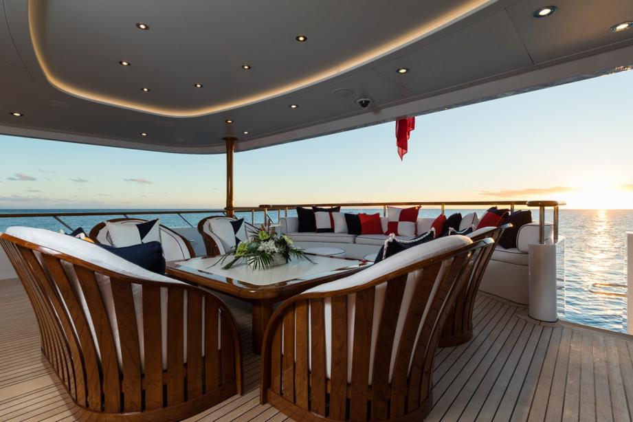 Motor yacht Flag Feadship Yacht Harbour