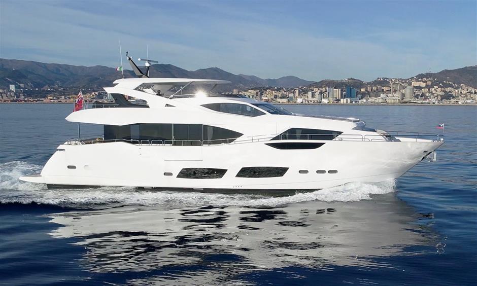 Motor yacht Mr K Sunseeker Yacht Harbour