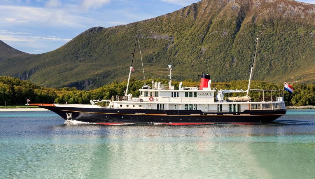 Motor yacht Elsa SPS Kooiman Yacht Harbour