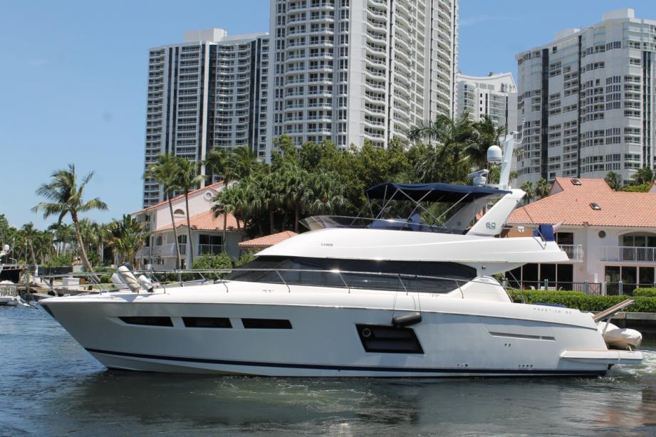 Motor yacht Prestige 600 Prestige Yacht Harbour