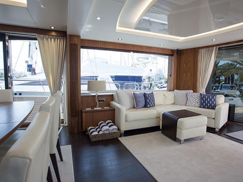 Motor yacht Living The Dream Sunseeker Yacht Harbour