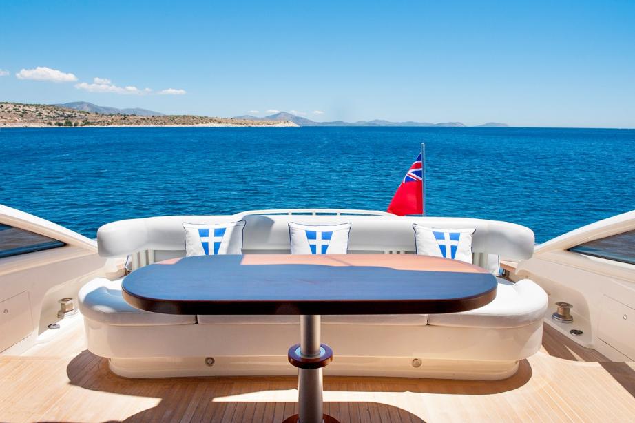 Motor yacht Slip Away Baia Yacht Harbour