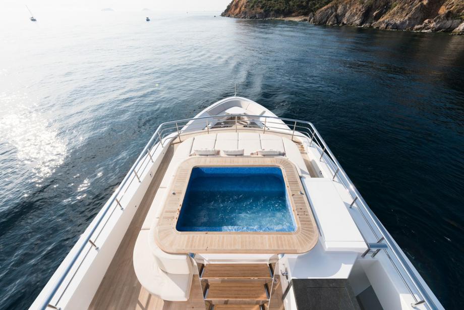 Motor yacht Piccolo Alpha Custom Yachts Yacht Harbour