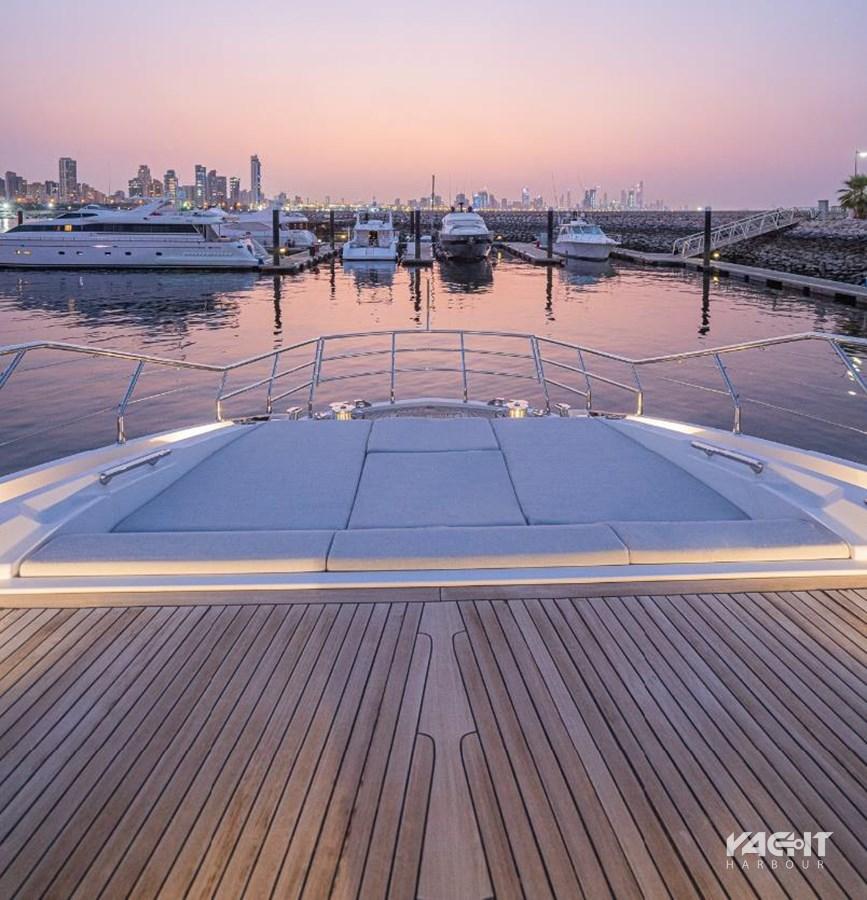 Motor yacht Amico Azimut Yacht Harbour