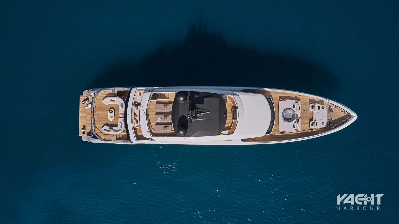 Motor yacht Shabby Azimut Yacht Harbour