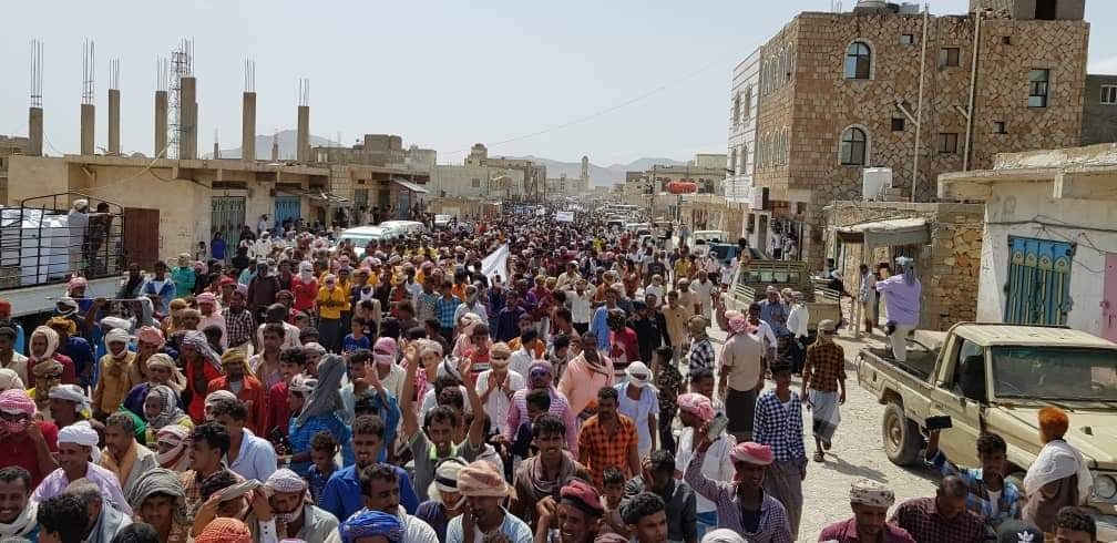 سقطرى تجدد التأكيد الجنوبي على رفض التواجد العسكري الشمالي وصد الإخوان وتظهر حجم ثقل الانتقالي (تقرير خاص)
