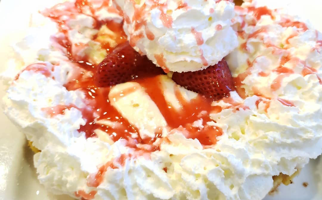 Boots & Kimo's Homestyle Kitchen Best Macadamia Nut Pancakes Oahu