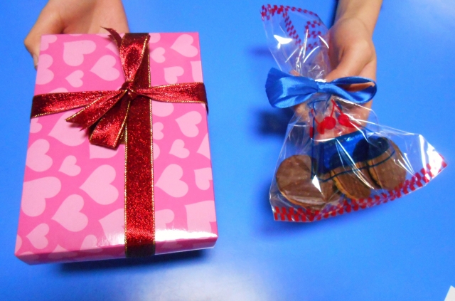 友チョコ義理チョコの違いと種類って 本命チョコなら嬉しいぞ 友チョコ義理チョコの違いと種類って 本命チョコなら嬉しいぞ
