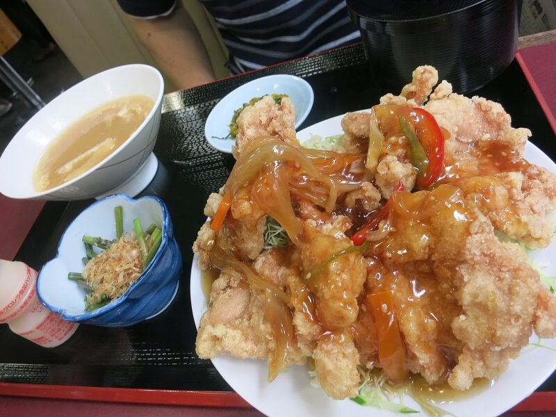 塩尻市広丘吉田 桜島鹿児島ラーメン はラーメンだけじゃない その人気はラーメン以上 と噂の馬鹿美味 唐揚げ定食 を食す ヤミツキマツモト