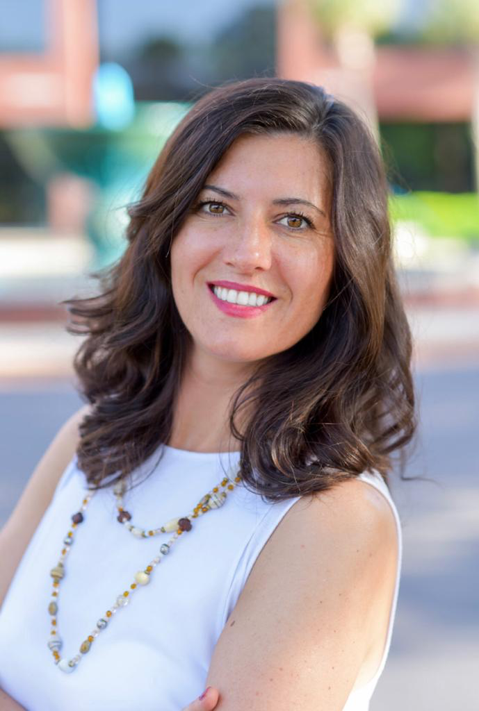 Real Estate Agent Yana Lynch