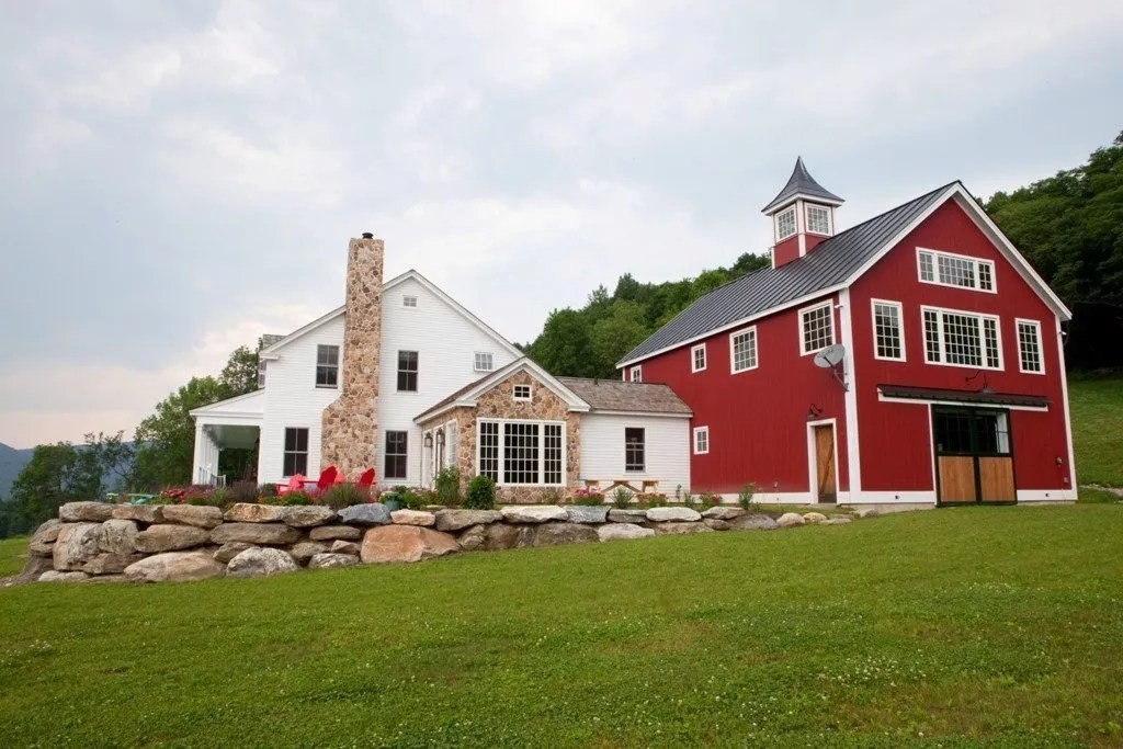 A Post & Beam Carriage House In Vermont