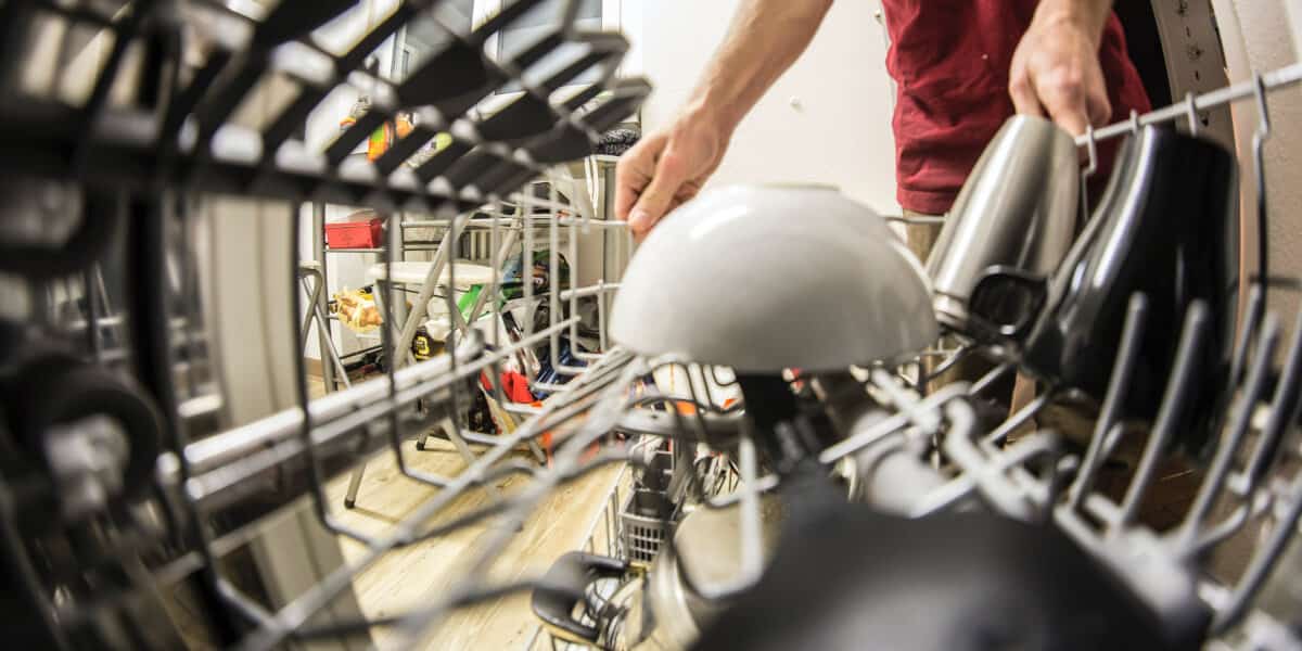 How To Clean Whirlpool Dishwasher?