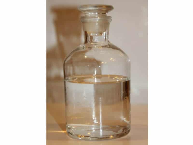 How To Clean Acrylic Nail Brushes