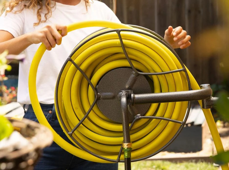 What Makes a Garden Hose KinkResistant? Yard Butler